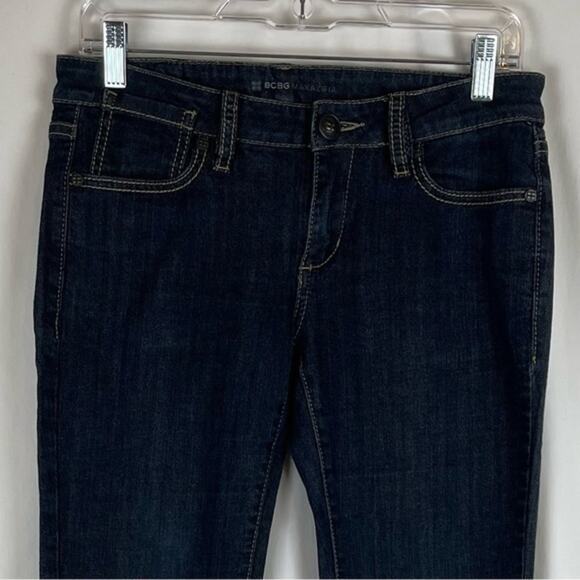 BCBGMaxAzria Dark Wash Mid Rise Dressy Skinny Blue Jeans Size 27 - Picture 3 of 13